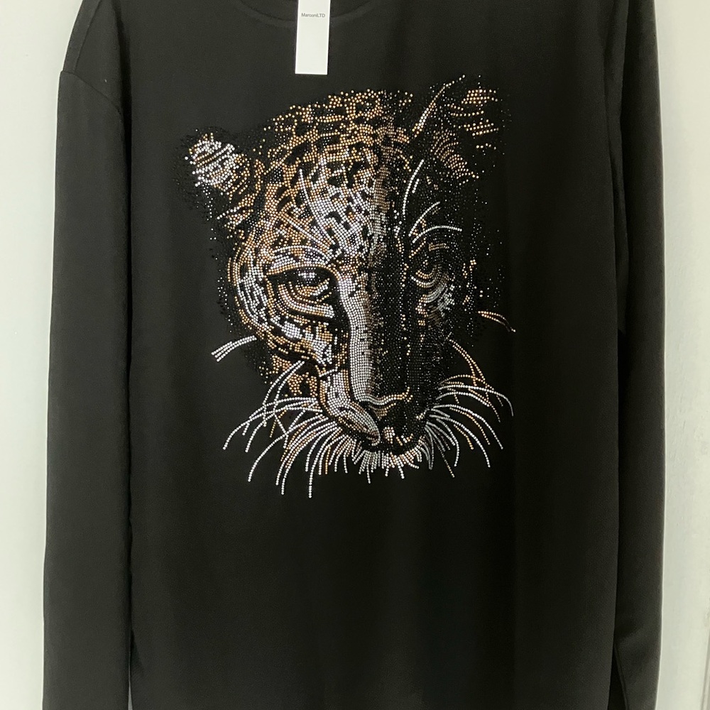 NWT men’s leopard polyester shirt.   Size xl